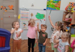 Dzieci odpowiadają na pytania