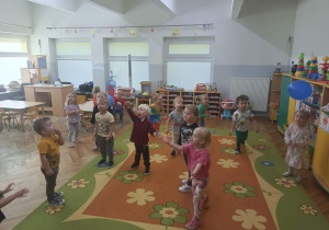 Zabawa ruchowa przy muzyce
