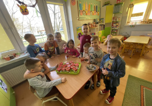 Wspólne zdjęcie przedszkolaków