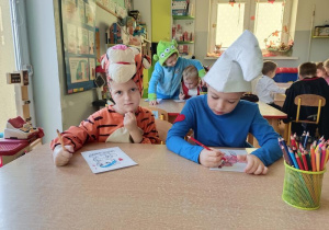 Kolorowanie swoich ulubionych postaci