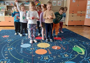 Kocie zabawy w grupie Odkrywców
