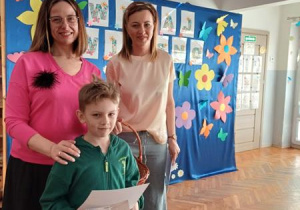 Chłopiec z nagrodą