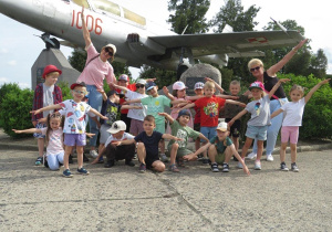 Grupa Tropicieli pozuje do zdjęcia