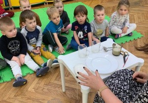 Dzieci przygotowane do eksperymentu