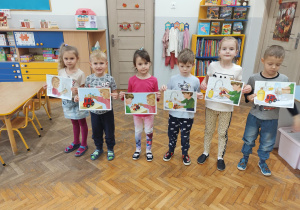 Przedszkolaki poznają zasady przenoszenia wirusów