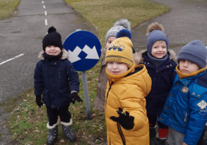 Przedszkolaki poznają zasady ruchu drogowego