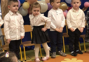 Dzieci podczas występu