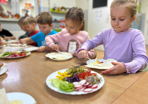 Wynalazcy przygotowują tortillę