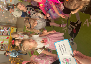 Dzieci wykonują zadania