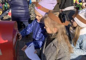 Dzieci podczas dnia Czekolady