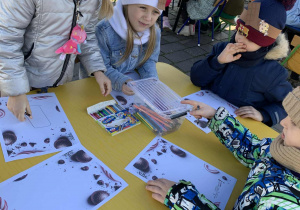 Dzieci podczas dnia Czekolady