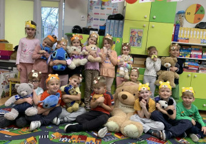 Zdjęcie Wynalazców ze swoimi misiami