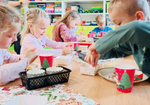 Wynalazcy ozdabiają ciastka