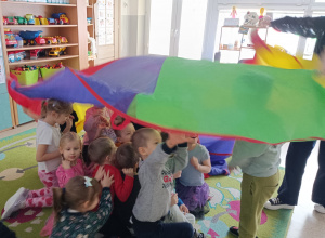 Dzieci podczas zabawy