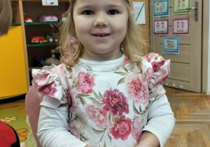 Dziewczynka w przebraniu