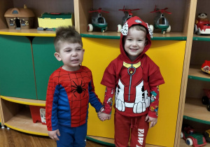 Chłopiec w przebraniu