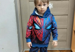 Chłopiec w przebraniu