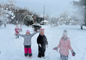 Zabawy ze śniegiem