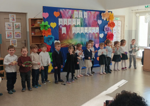 Dzieci podczas występów