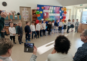 Dzieci podczas występów