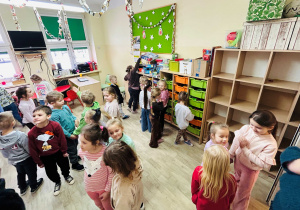 Dzieci w świetlicy szkolnej