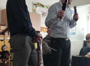 Dzieci poznają budowę fagotu