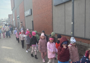 Dzieci przed seansem