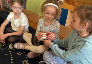 Dzieci podczas zajęć