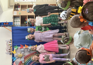 Występ dzieci podczas Dnia Wiosny