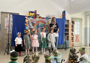 Pani Dyrektor oogłasza wyniki konkursu