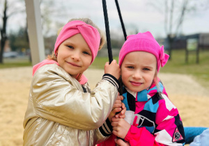 Zabawy na placu zabaw