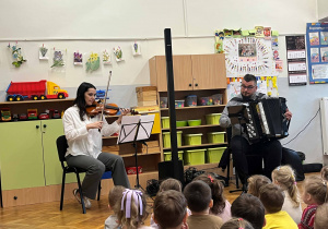 Muzycy podczas zajęć