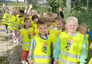Maluszki na spacerze