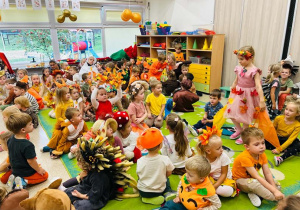 Dziewczynka zamienia się w ptaszka