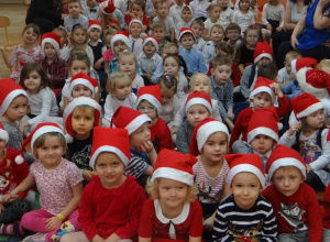 6 grudnia 2017 r. - Przedstawienie bożonarodzeniowe W Aniołkowie i wizyta Mikołaja 