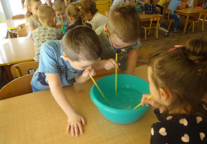 Ćwiczenia oddechowe z wodą